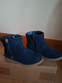 Girls fleece lined swede boots BNWOT