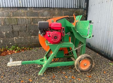 Petrol Log Saw
