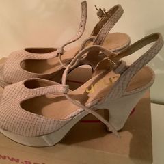 New Blush Schuh  Sandals