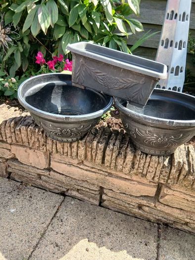 plant pots x 3