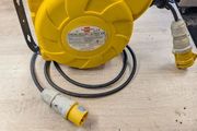110v auto retract cable reel