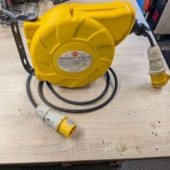 110v auto retract cable reel