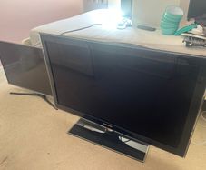 2x Samsung Full HD TVs Working Condition