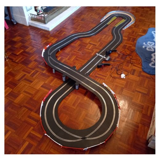 Scalextric Japan 24 Hour Racing Set (cars have lights)