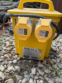 Safeline 3.3Kva Twin Outlet 110v Transformer