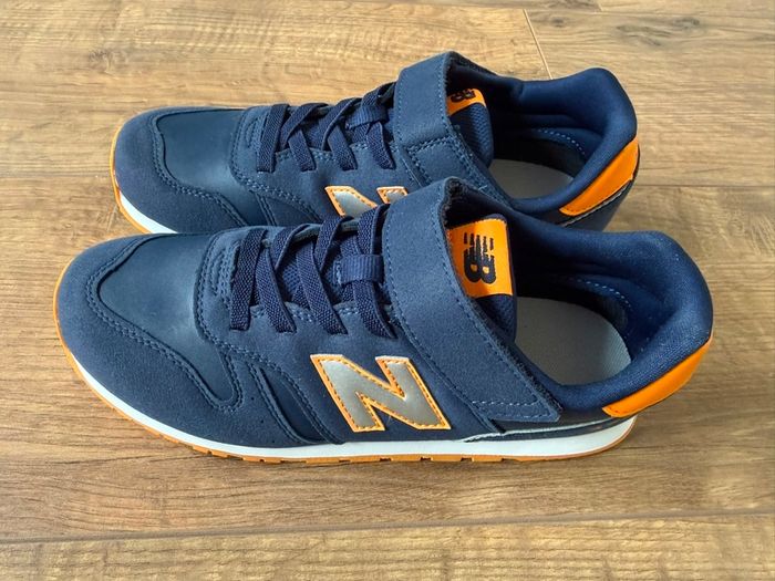 New Balance 373 Shoes