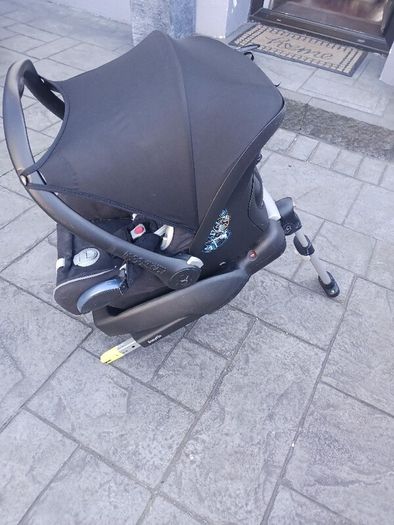 maxi Cosi infant seat & Isofix base