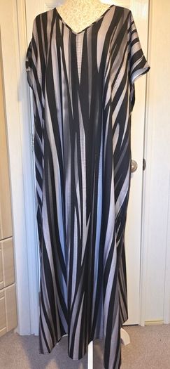 Emery Rose 3XL Black & Grey Abstract Stripe Maxi Kaftan Dress New With Tags