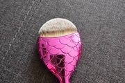 Cosmetic brush