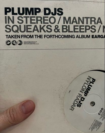 40 x 12" electronic vinyl