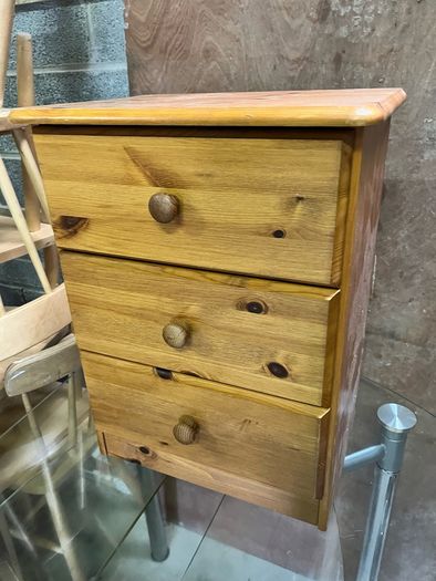 Pine locker