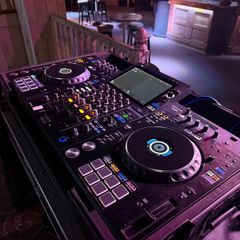 AlphaTheta XDJ-AZ + Magma Flightcase
