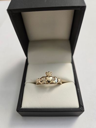9ct Yellow Gold Claddagh Ring