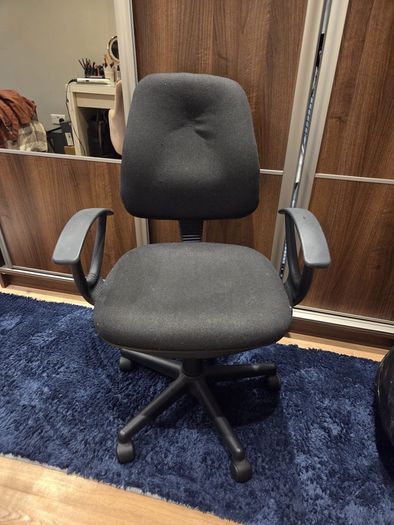 Desk & chair