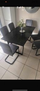 dinning table and 6 chairs  like new