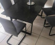 dinning table and 6 chairs  like new
