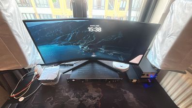 Samsung Odyssey G5 34" Curved 4K Gaming Monitor | 5cm Strip on Right Edge