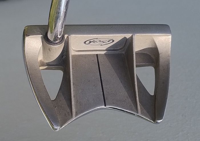 YES C groove Sandy putter