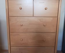 Chest of drawers