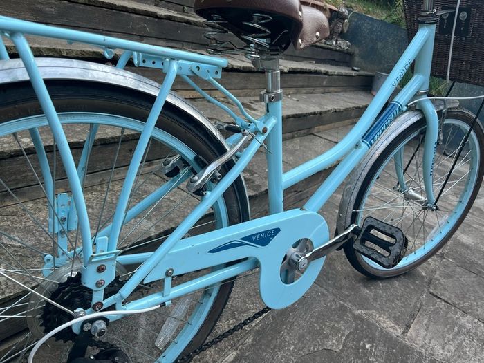 Girls bike