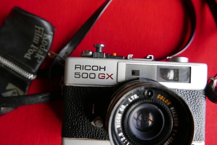 Ricoh 500GX Point And Shoot 35mm Film Camera (works well)