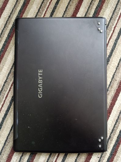 Gigabyte 14'' laptop