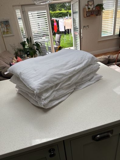 4 pillows