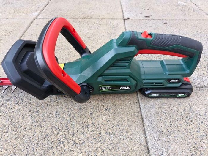 Webb Eco Cordless Hedge Trimmer (without charger)