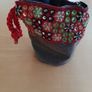 Embroidered gift pouch Image 7