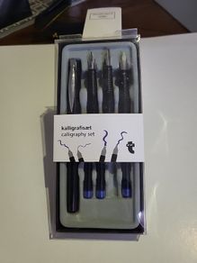 Caligraphy set
