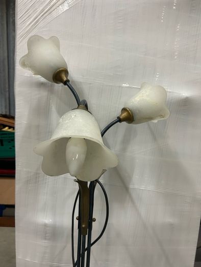 Floor lamp