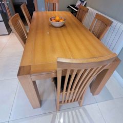 Solid oak dining table RRP