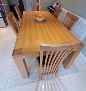 Solid oak dining table RRP