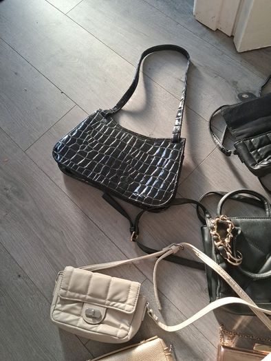 Loads bags free