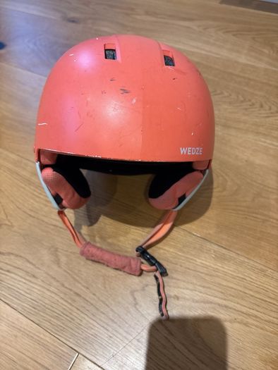 skiing helmet (7-11 years old)