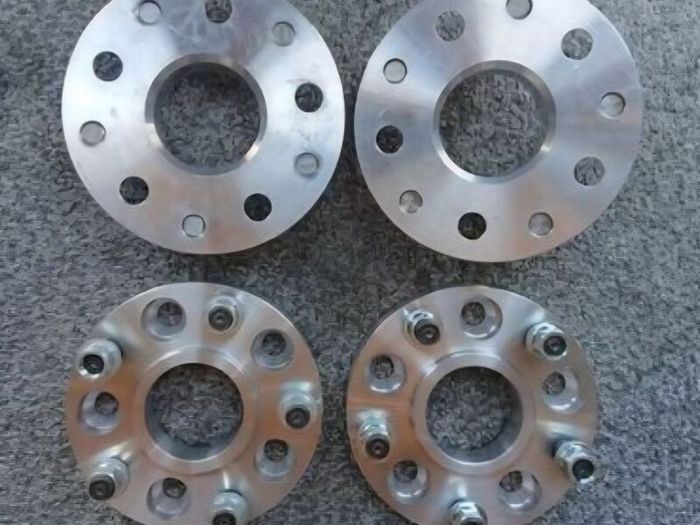 AUDI VW 5x112 - -> BMW 5x120 Alloy Wheel Adapters / Spacers. 20mm Each Side. R19 BMW Fat Five Tiger Claw Alloy Wheels.