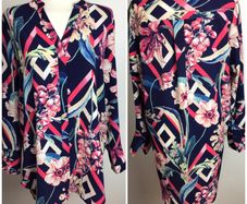 Marks and spencer navy blue bold floral shirt blouse size 14 price includes postage
