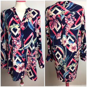 Marks and spencer navy blue bold floral shirt blouse size 14 price includes postage