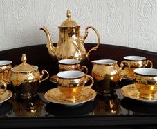 Gold 1940/50s Bernadotte full coffee set in Gorey town