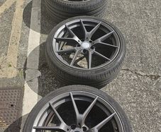 BMW Style 763M 20" staggered alloys with TPMS sensors