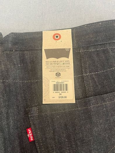 Levi's short