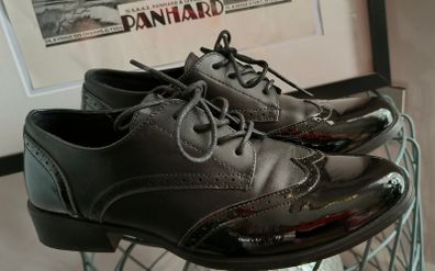 Lace up Brogues size 7