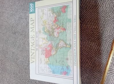 new and unopened 1000 piece puzzle map
