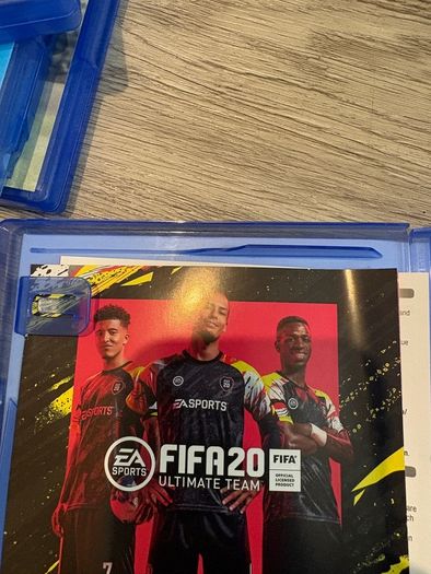 FiFA Ps4  game bundle