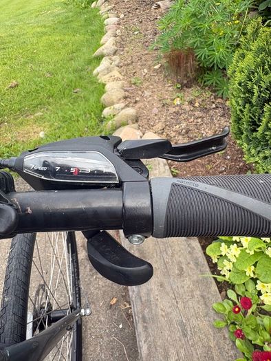 Comfortable performance: Trek FX 1 mid-step (size small)