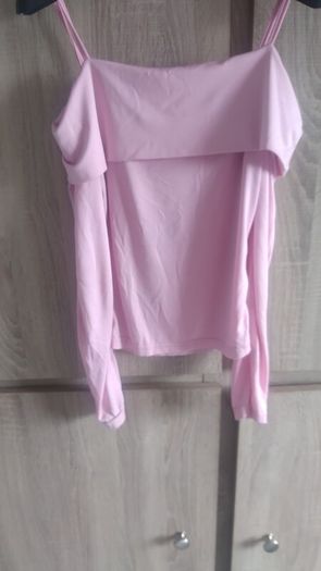Off shoulders top pink fits XS s m
