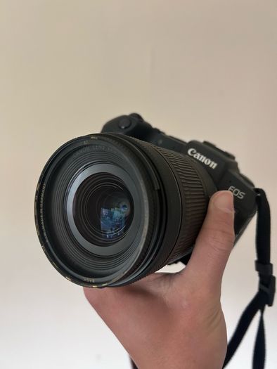 Canon EOS RP Body and Lens