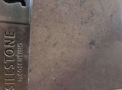 Beautiful Granite Quartz Silestone Worktop / Backsplash by Cosentino