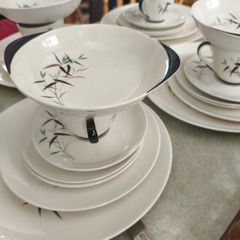 Royal Doulton Dinner "Bamboo 6446" - Set for 4 Made in England 1970 Includig Greavy boot and dish.