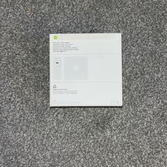 apple power charger  usb-c 96w ,uk ,new
